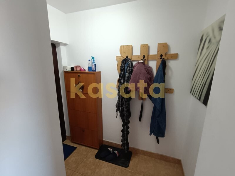 Drumul Taberei 2 camere  metrou 3 min   etaj intermediar